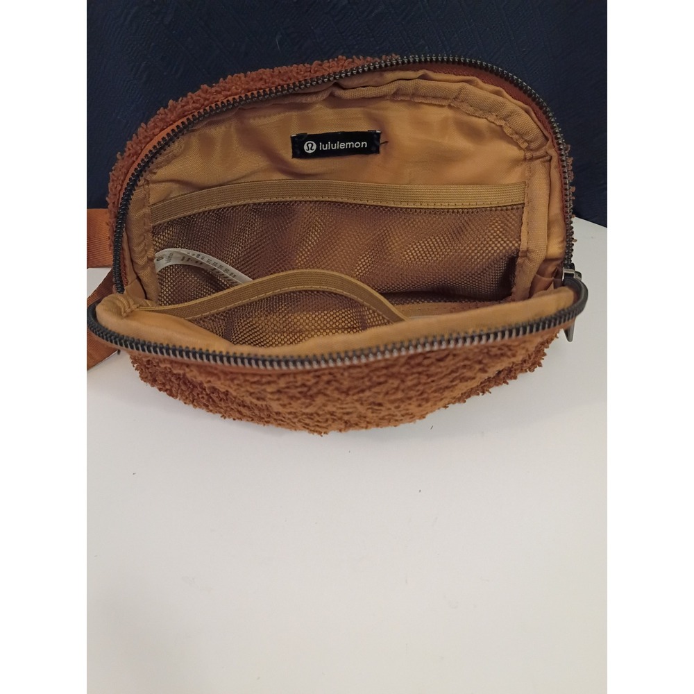 Lululemon Everywhere Belt Bag Fleece Sherpa Burnt Caramel Brown Waist Pack